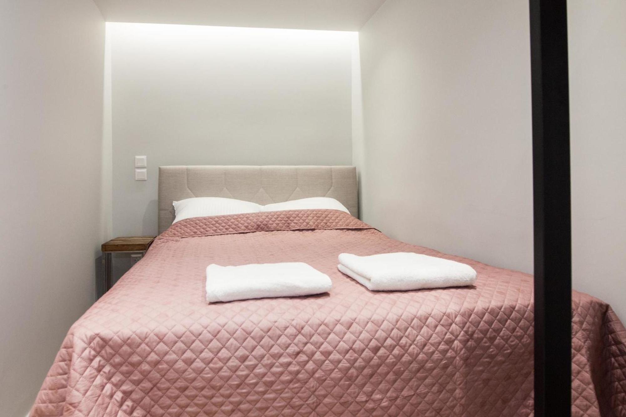Petralona Gem Hotel-style With Balcony Appartamento *