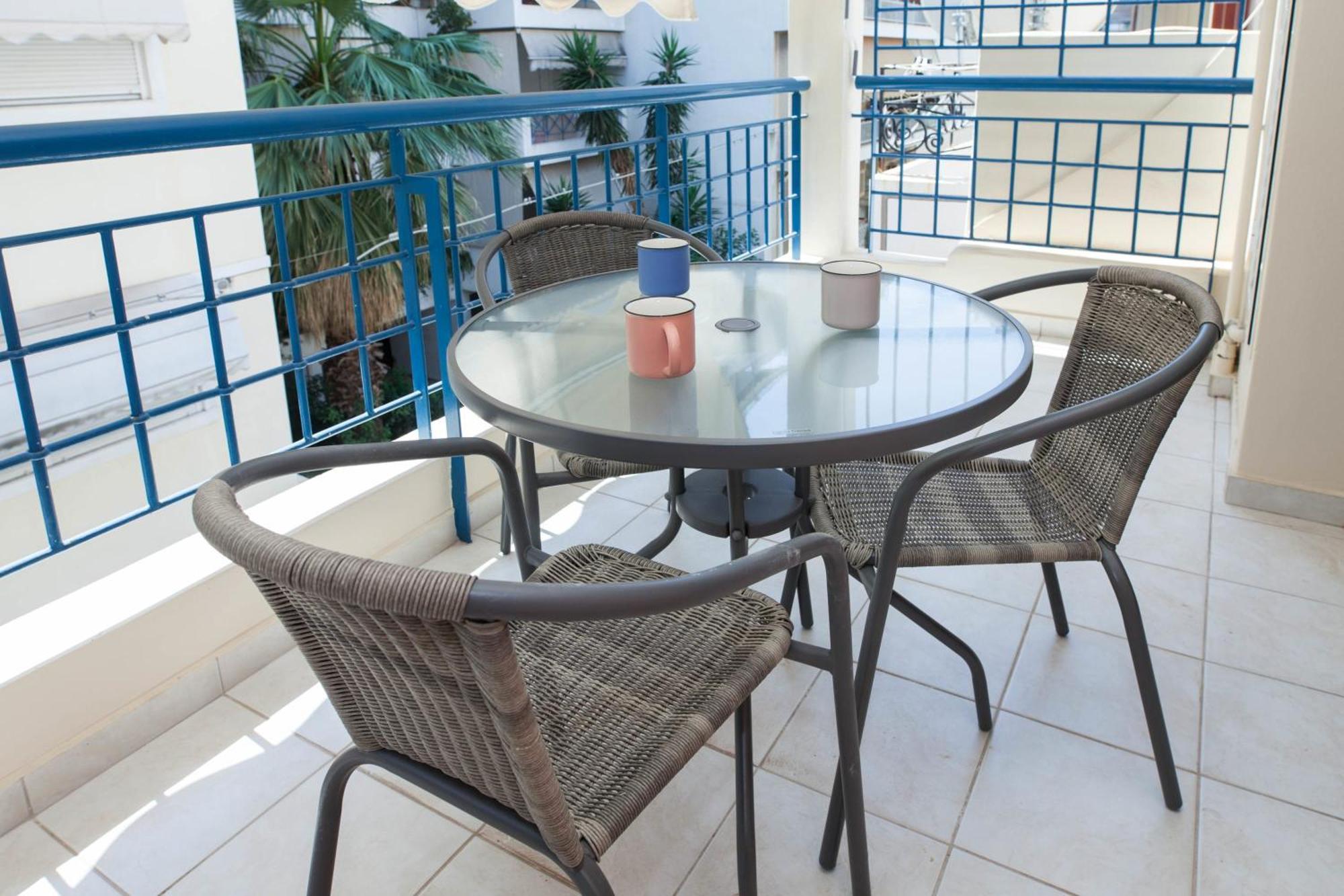 Petralona Gem Hotel-style With Balcony *